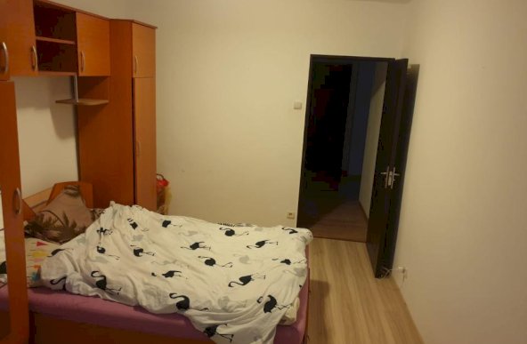 Apartament 4 camere renovat in bloc anvelopat, Lujerului, Militari