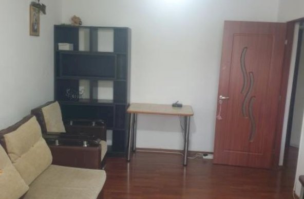 Apartament 2 camere Titan / Piata Minis