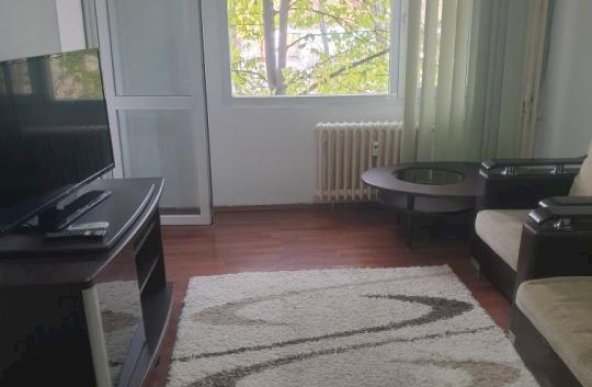 Apartament 2 camere Titan / Piata Minis