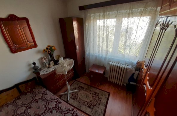 Apartament 3 camere de vanzare Drumul Gazarului, Sos. Giurgiului