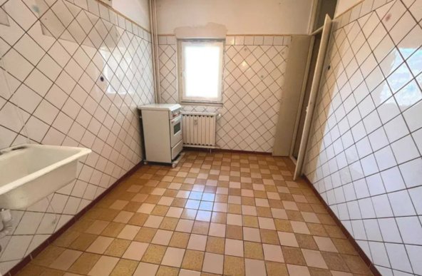 Apartament 3 camere de vanzare Vitan, Vitan Mall, adiacent Dristor