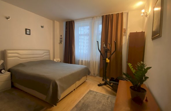 Apartament 2 camere cu centrala proprie in zona Titulescu