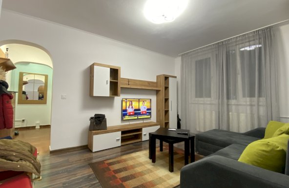 Apartament 3 camere in stare buna, Raul Doamnei, Drumul Taberei