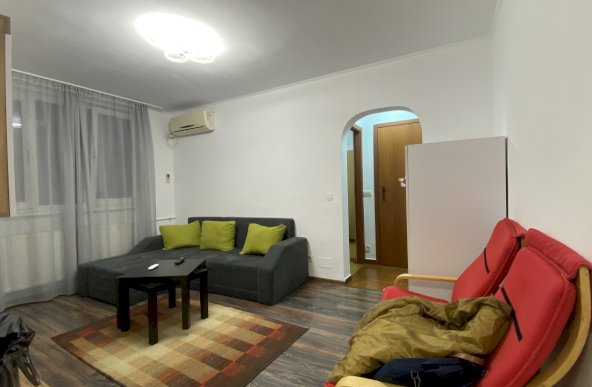 Apartament 3 camere in stare buna, Raul Doamnei, Drumul Taberei