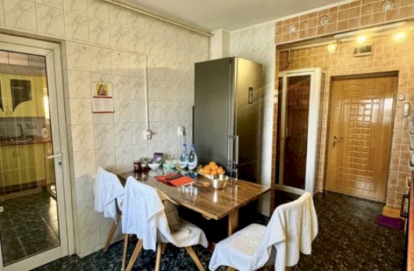 Apartament 3 camere centrala 1986 2 bai Basarabia / Stadion National