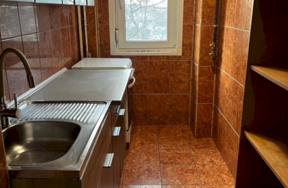 Apartament 2 camere  de închiriat  Drumul taberei