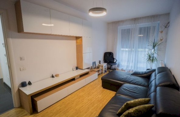 Apartament 2 camere de închiriat Compex Premium Regie