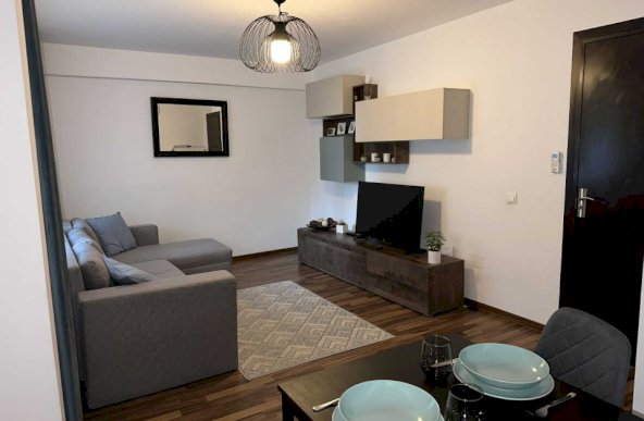 Apartament 2 camare inchiriere Giurgiului , Luica