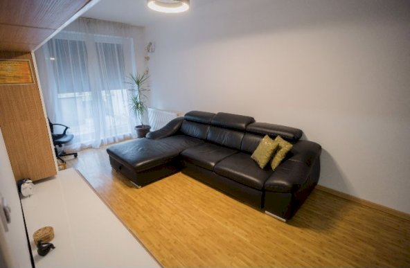 Apartament 2 camere de închiriat Compex Premium Regie