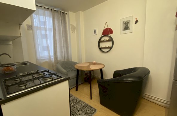 Apartament 2 camere cu centrala proprie in zona Titulescu