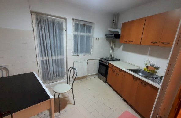 Apartament 3 camere calea Crangasi