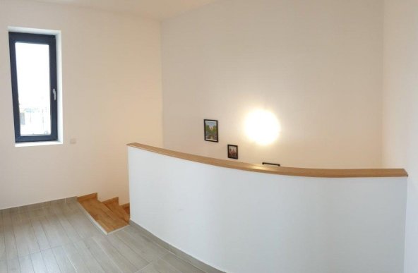 Casa Duplex Noua 2022 / 3 Camere / Saftica