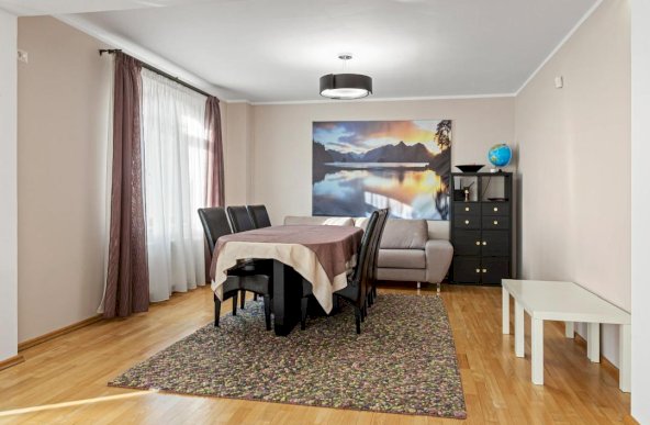 Nou | Casă Superbă | 7 Camere | Teren 1057 mp | Otopeni