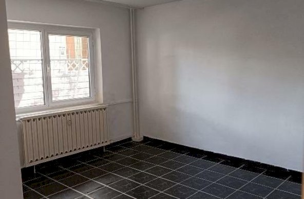 Apartament de 4 camere ( DECOMANDAT-VAD COMERCIAL )-Voronet-Decebal