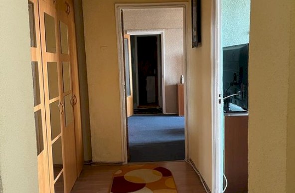 Apartament de 3 camere ( Bloc Reablilitat)-Margeanului-Comision 0%