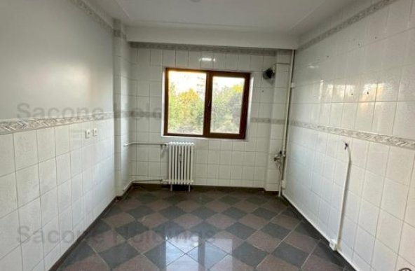 Apartament de 4 camere transformat in 3-Bloc 1980-Dr Taberei 