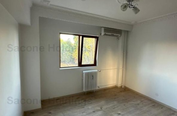 Apartament de 4 camere transformat in 3-Bloc 1980-Dr Taberei 