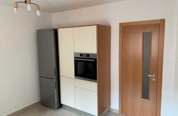 Apartament de 4 camere DECOMANDAT-Nerva Traian-Comision 0%