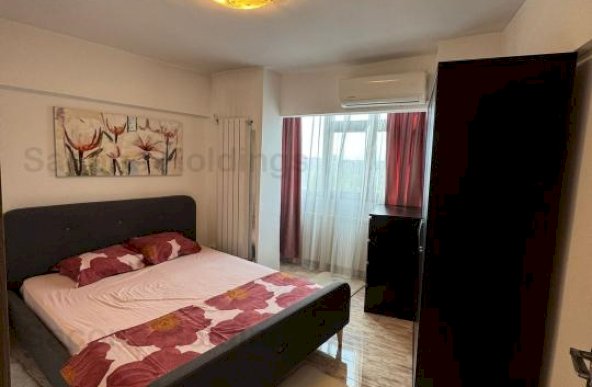 Apartament de 4 camere DECOMANDAT-Unirii