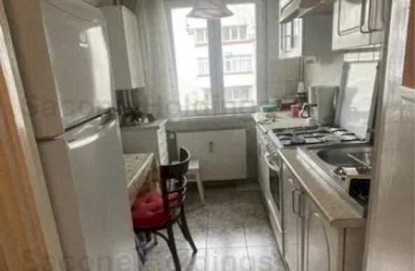 Apartament de 3 camere 150m Metrou Romancierilor-Drumul Taberei