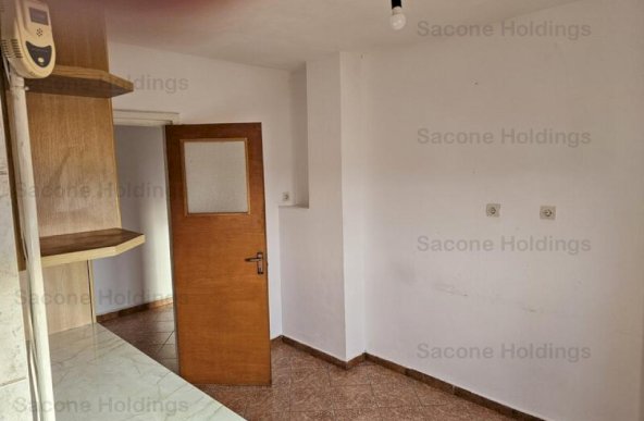 Apartament de 3 camere DECOMANDAT-Mihai Bravu 