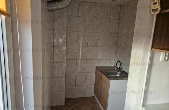 Apartament de 3 camere DECOMANDAT-Mihai Bravu 