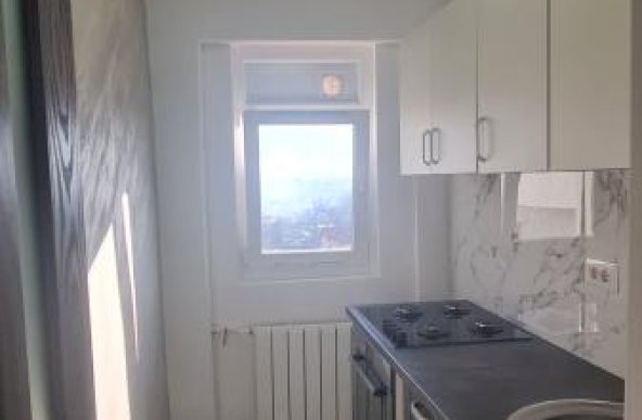 Appartament de 3 camere -Luica-Brancoveanu ( Complet Renovat )