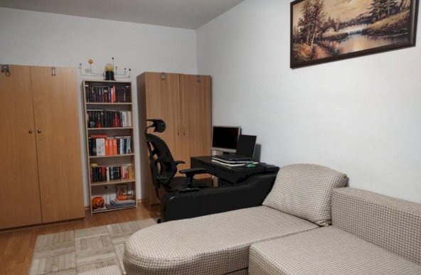 Apartament de 3 camere ( Et1-Decomandat ) -Rahova-Sebastian