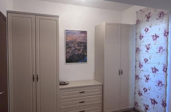 Apartament de 3 camere ( cu parcare | 300m Metrou )Nicolae Grigorescu