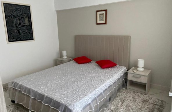 Apartament de 3 camere Fantani-Unirii