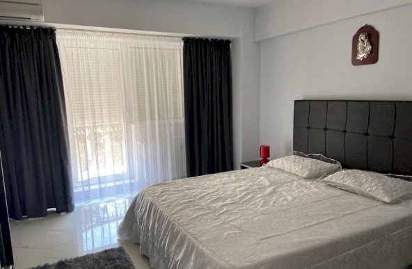 Apartament de 3 camere Fantani-Unirii