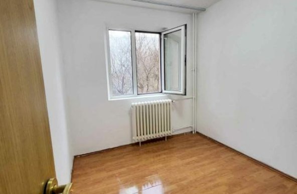 Apartament de 3 camere cf2-Brancoveanu-Huedin