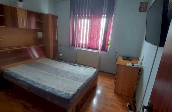 Apartament 3 camere ( Reabilitat/Decomandat) Nerva Traian