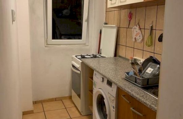 Apartament de Piata Resita ( DECOMANDAT )