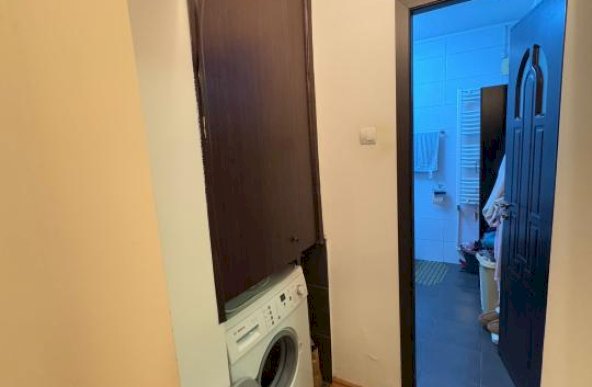 Apartament de 4 camere ( Bloc Reabilitat )-Petre Ispirescu-Rahova-Sebastian