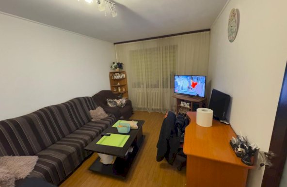 Apartament de 4 camere ( Bloc Reabilitat )-Petre Ispirescu-Rahova-Sebastian