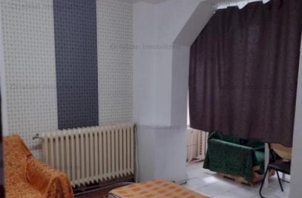 Parter Balcon 7m, 2 cam Finisat , posibil spatiu comercial