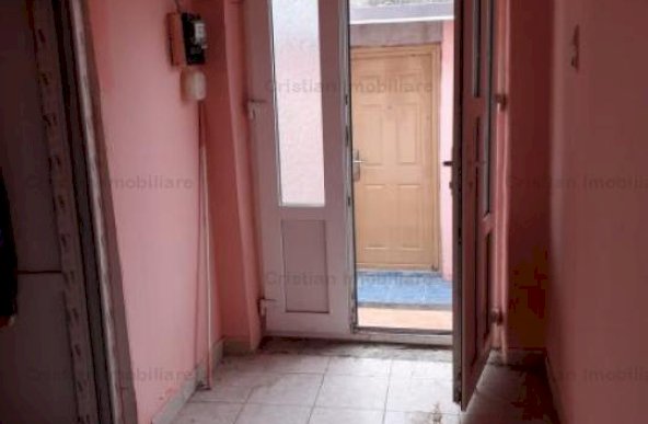 ID 2135 - Casa 1 camere, zona Centrala, suprafata totala 100 mp, caramida