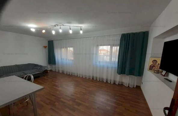 ID 2271 - Vila noua P+1, 280mp construiti, zona Centrala, St - 400 mp cu 12 deschidere