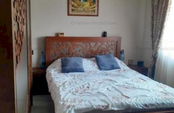 ID 2483 - Vand Vila P+1+M, zona Chercea