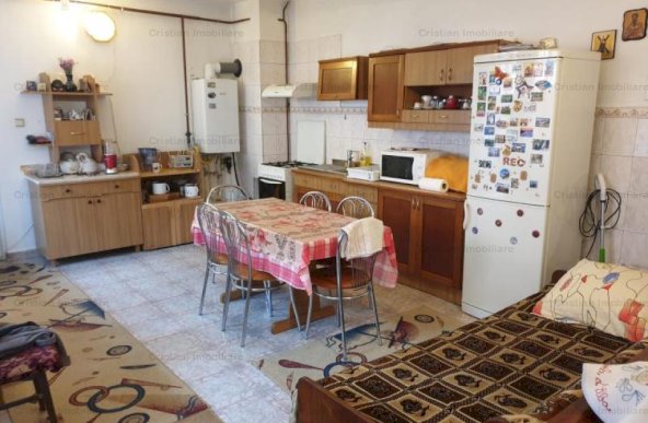 ID 2511 - Vila P+1, Constrcutie anul 2000, zona Ultracentrala