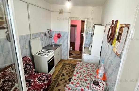 MINI PRET ,Etaj 2, Apartament 3 camere confort 1 decomandat  Vidin  LIBER