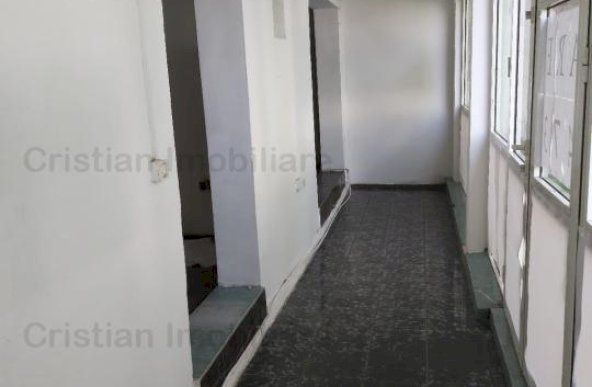  Spatiu comercial 75mp PE COLT 3 camere  zona Progresu-Vidin