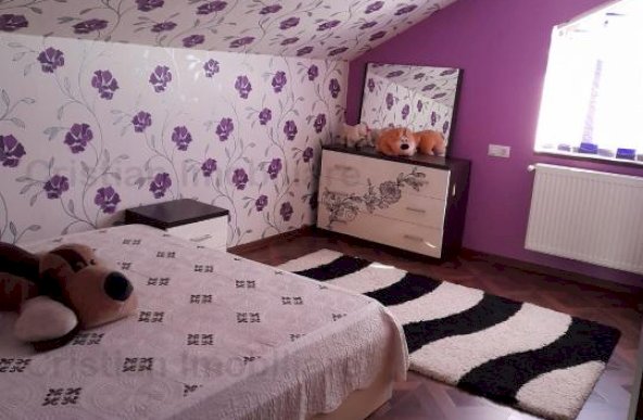 ID 9358 -  Vila P+1+M, Moderna, zona Chercea