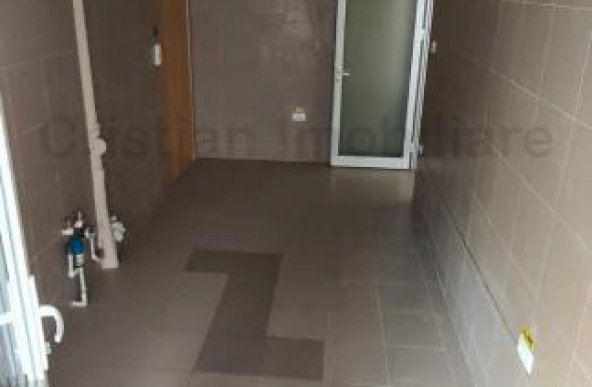 Spatiu Comercial sau Apartament modificat cu VAD COMERCIAL artera ultracirculata