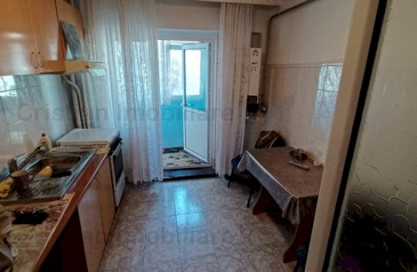 DECOMANDAT, apartament 2 camere, zona Vidin, ETAJ 2