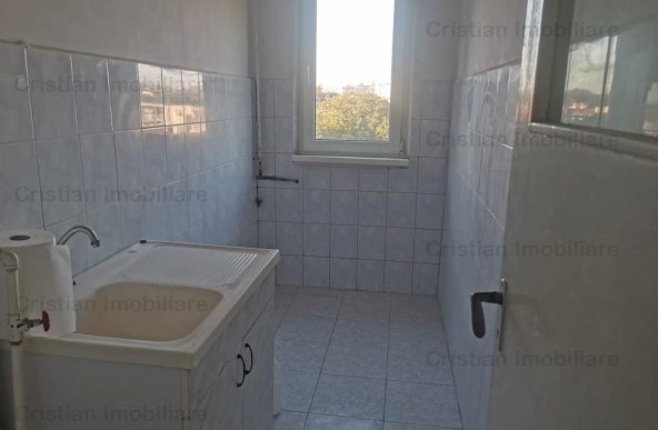  LIBER  apartament 2 cam BUN zona Viziru 2 