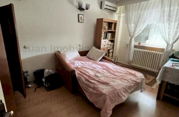 Pozitie Buna ! Apartament 3 camere Victoriei