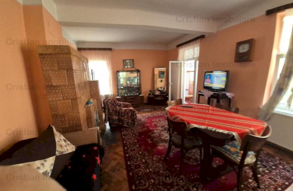 Casa, zona Ultracentral, caramida, 3 camere, decomandata ID 16085