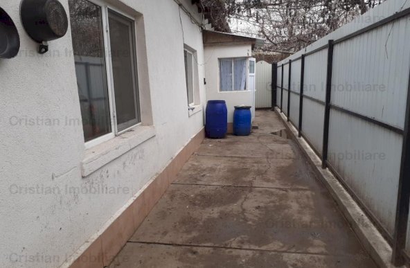 Casa BUNA 3 camere  Chercea teren 221 mp cu 8m la strada, Centrala pe gaze Termopan